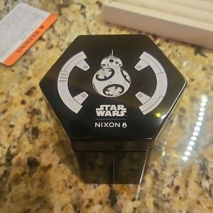 Nixon Star Wars BB-8 Black Hexagonal Box